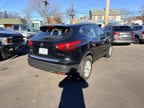 2018 Nissan Rogue Sport SV