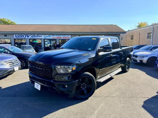 Diamond Black Crystal Pearlcoat 2023 RAM 1500 Big Horn 4x4 Crew Cab 6'4" Box