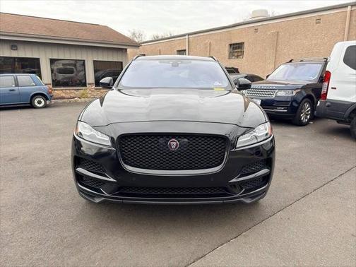 2019 Jaguar F-PACE 25t Prestige AWD