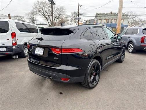 2019 Jaguar F-PACE 25t Prestige AWD