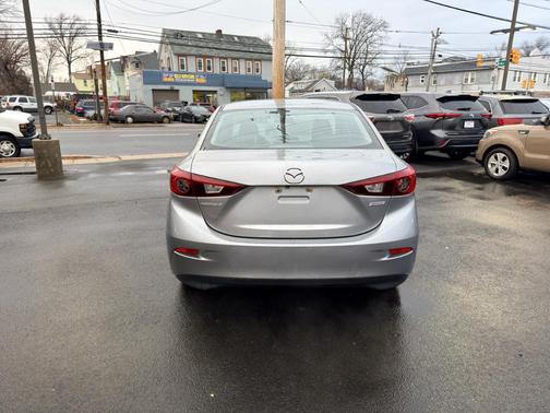 2016 Mazda Mazda3 i Sport