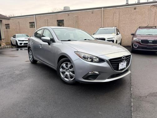 2016 Mazda Mazda3 i Sport