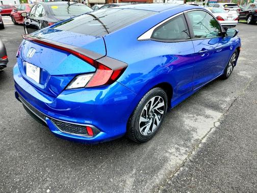 2017 Honda Civic LX-P