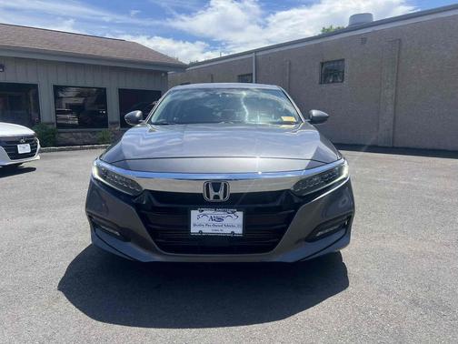 Modern Steel Metallic 2018 Honda Accord Touring 2.0T Auto