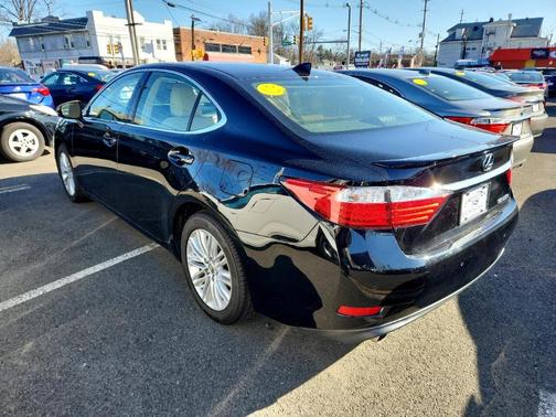 2015 Lexus ES 350 Crafted Line