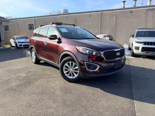 2018 Kia Sorento LX