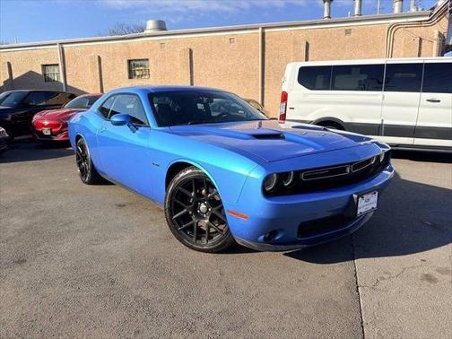 2015 Dodge Challenger 2dr Cpe R/T