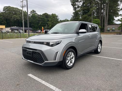 2024 Kia Soul LX