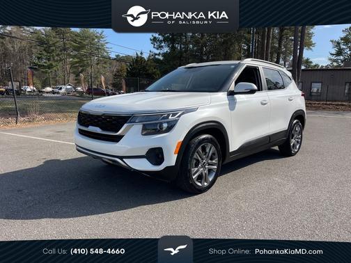 Snow White Pearl 2022 Kia Seltos S