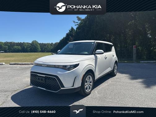 Snow White Pearl 2025 Kia Soul LX