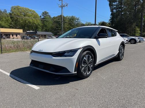 2022 Kia EV6 Light