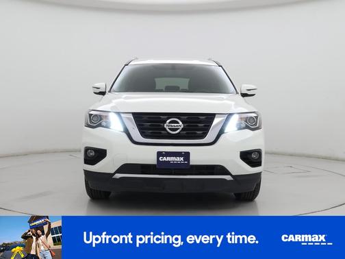 2020 Nissan Pathfinder SV