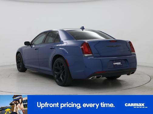 2021 Chrysler 300 Touring