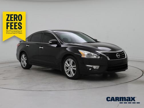 Black 2015 Nissan Altima SL
