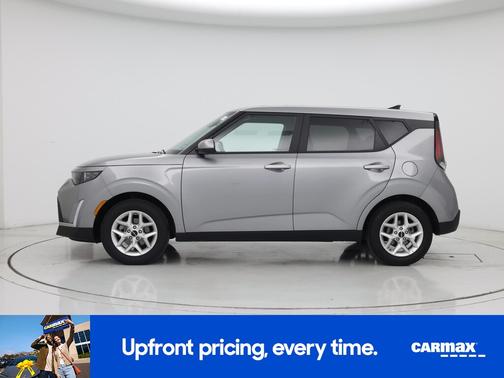 Gray 2025 Kia Soul LX