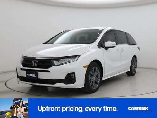 White 2025 Honda Odyssey Touring