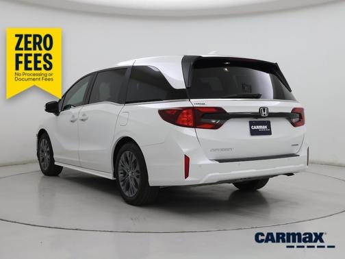 White 2025 Honda Odyssey Touring
