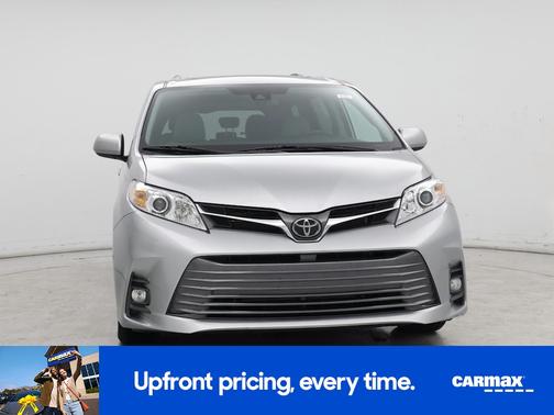 2020 Toyota Sienna XLE