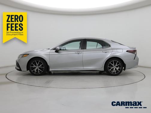 Silver 2023 Toyota Camry SE