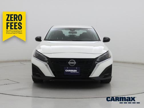 White 2025 Nissan Altima SV
