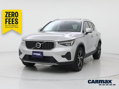Gray 2025 Volvo XC40 B5 Core Bright Theme