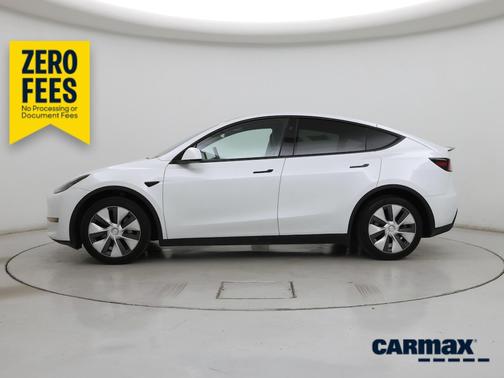 White 2024 Tesla Model Y Long Range