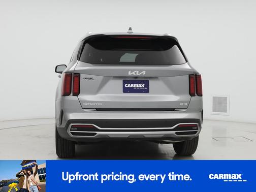 Gray 2023 Kia Sorento Hybrid EX