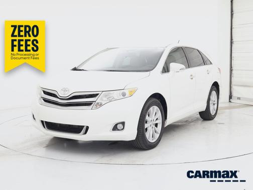 White 2015 Toyota Venza XLE