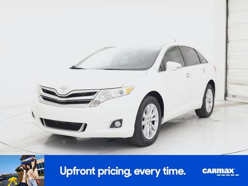 White 2015 Toyota Venza XLE