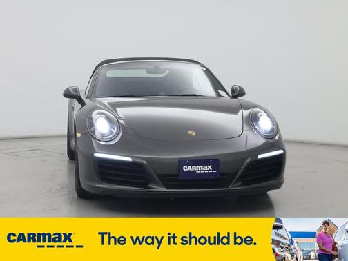 2018 Porsche 911 Carrera