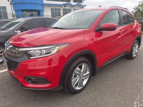 Milano Red 2019 Honda HR-V