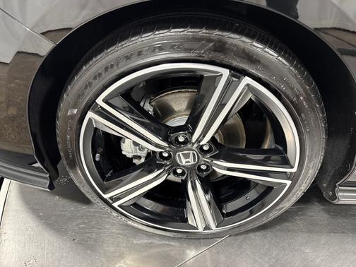 Crystal Black Pearl 2024 Honda Accord Hybrid