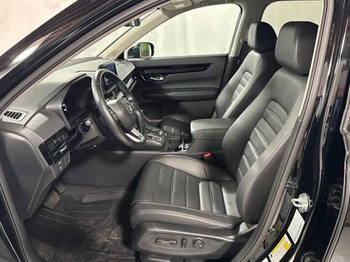 Crystal Black Pearl 2025 Honda CR-V