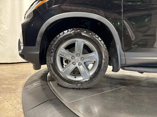 Crystal Black Pearl 2023 Honda Ridgeline