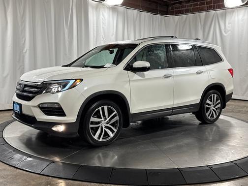 White Diamond Pearl 2017 Honda Pilot