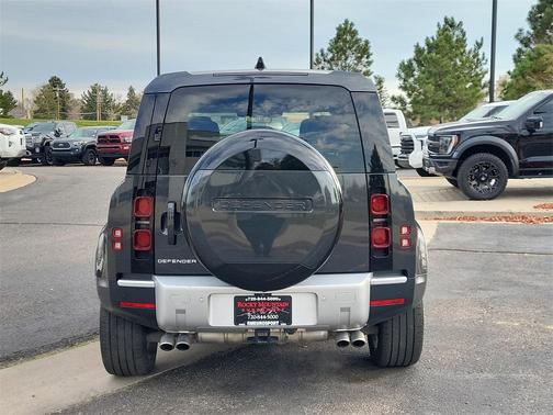 2024 Land Rover Defender 110 P500 SE