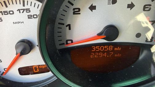 2003 Porsche 911 Carrera 4