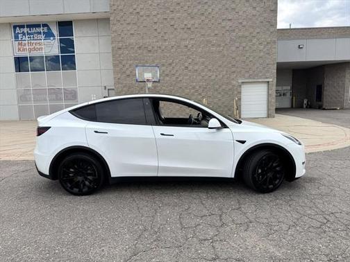 2021 Tesla Model Y Long Range Dual Motor All-Wheel Drive