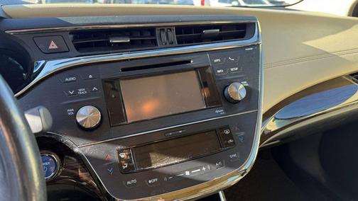 2013 Toyota Avalon Hybrid XLE Premium