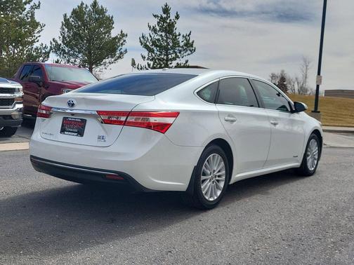 2013 Toyota Avalon Hybrid XLE Premium