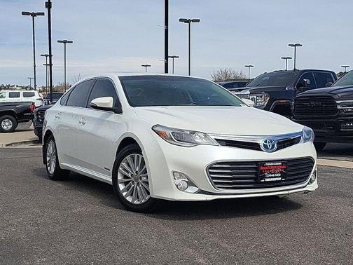 2013 Toyota Avalon Hybrid XLE Premium