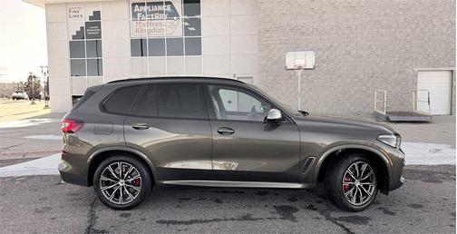 2023 BMW X5 M50i