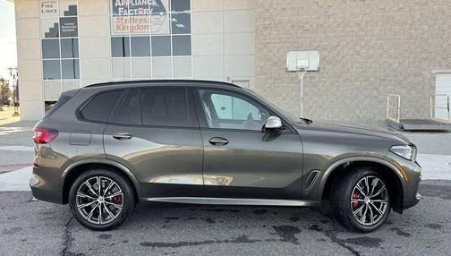 Green 2023 BMW X5 M50i