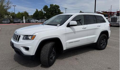 White 2015 Jeep Grand Cherokee Laredo