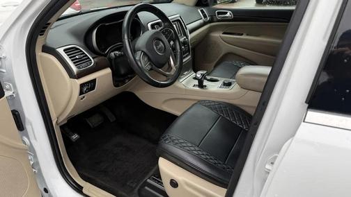 White 2015 Jeep Grand Cherokee Laredo