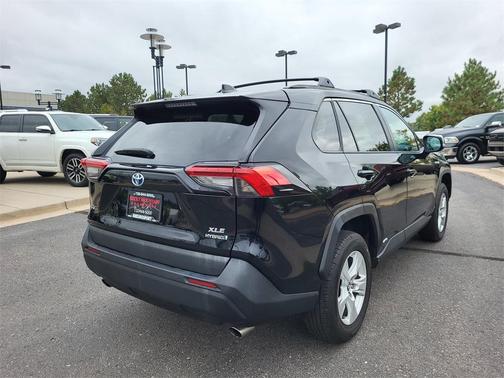 2020 Toyota RAV4 Hybrid XLE