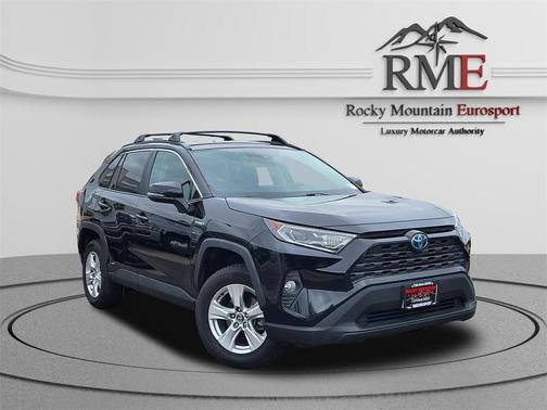 2020 Toyota RAV4 Hybrid XLE
