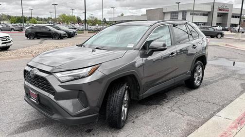 2022 Toyota RAV4 Hybrid XLE