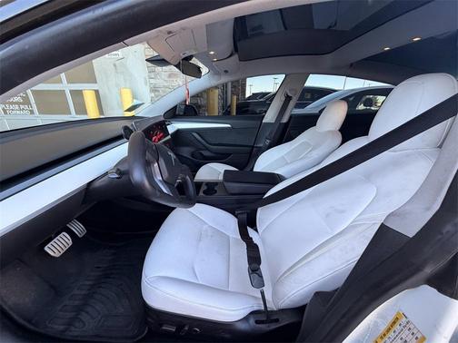 2022 Tesla Model 3 Performance