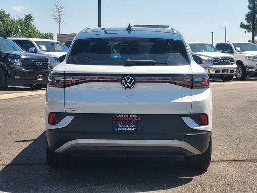 White 2022 Volkswagen ID.4 AWD Pro S